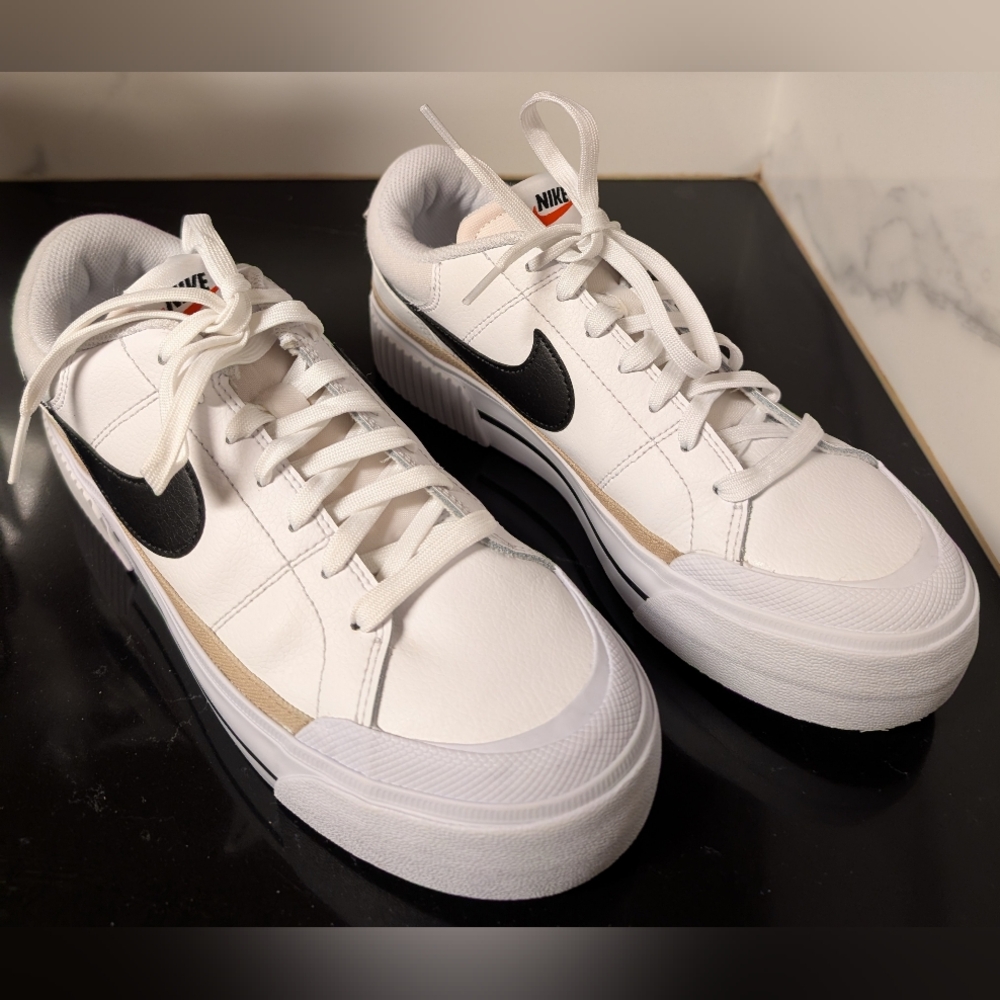 Nike Court Legacy Lift Platform Sneakers Size 9 Like New MSRP $94.99 - Picture 5 of 12